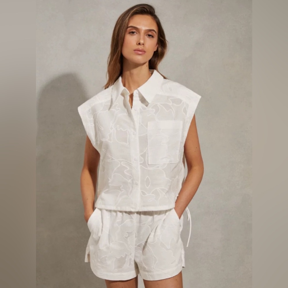 NWOT REISS White COTTON EMBROIDERED SHIRT